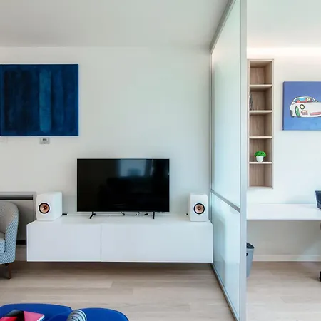 The Art House - By Myhomeincomo Apartment Cernobbio